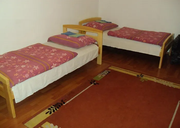 Erik Apartments